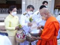 ร่วมกิจกรรมทำบุญตักบาตรถวายพระราชกุศล ... Image 11