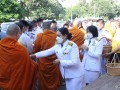 ร่วมกิจกรรมทำบุญตักบาตรถวายพระราชกุศล ... Image 22