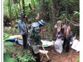 ร่วมกันสร้างฝายกั้นน้ำ ในพื้นที่ปกปักรักษาป่าไม้ชุมชน Image 7