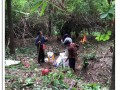 ร่วมกันสร้างฝายกั้นน้ำ ในพื้นที่ปกปักรักษาป่าไม้ชุมชน Image 4